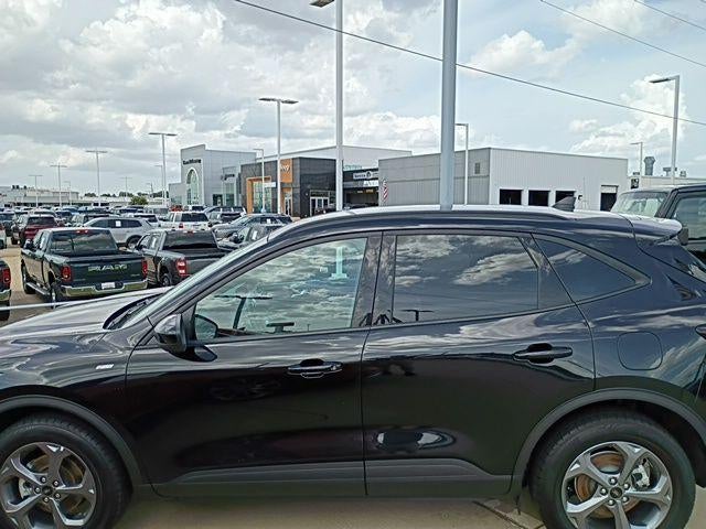 2025 Ford Escape ST-Line Select AWD