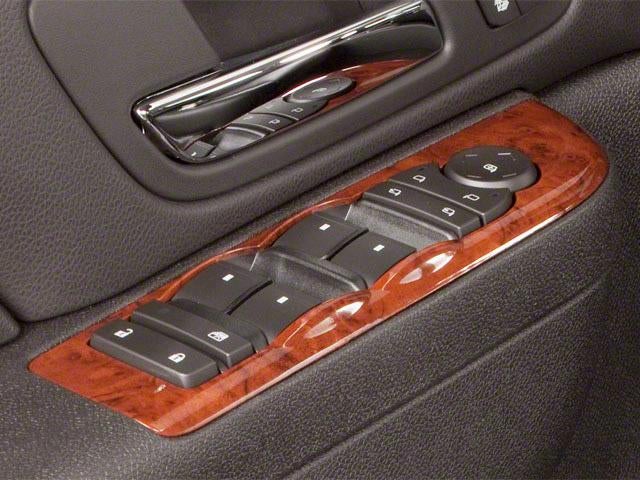 2011 Chevrolet Suburban 2WD 1500 LT