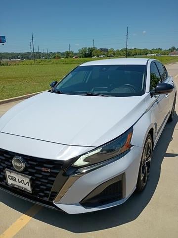2023 Nissan Altima 2.5 SR Sedan