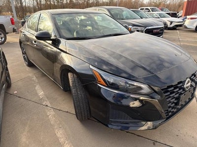 2024 Nissan Altima 2.5 SR Sedan