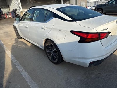 2024 Nissan Altima 2.5 SR Sedan