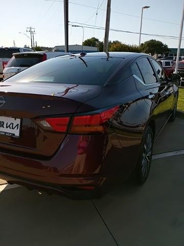 2025 Nissan Altima SV FWD