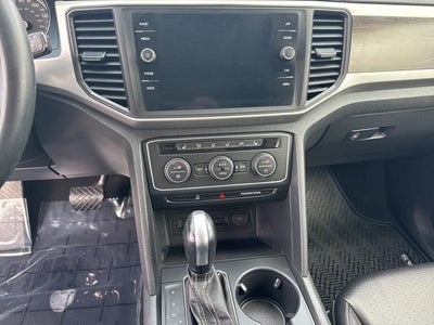 2021 Volkswagen Atlas 3.6L V6 SE w/Technology FWD *Ltd Avail*