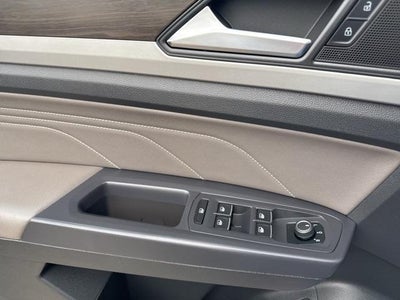 2021 Volkswagen Atlas 3.6L V6 SE w/Technology FWD *Ltd Avail*