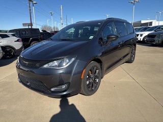 2020 Chrysler Pacifica Touring L Plus FWD