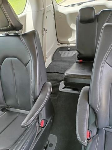 2024 Chrysler Pacifica Hybrid Select FWD