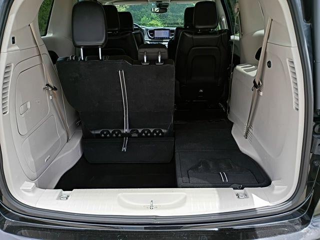 2024 Chrysler Pacifica Hybrid Select FWD