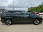 2024 Chrysler Pacifica Hybrid Select FWD