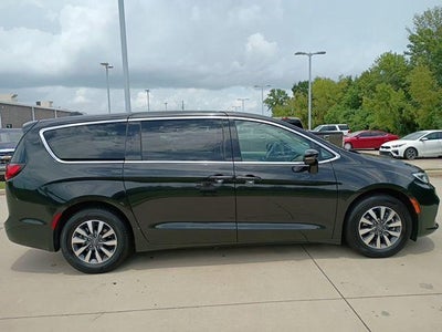 2024 Chrysler Pacifica Hybrid Select FWD