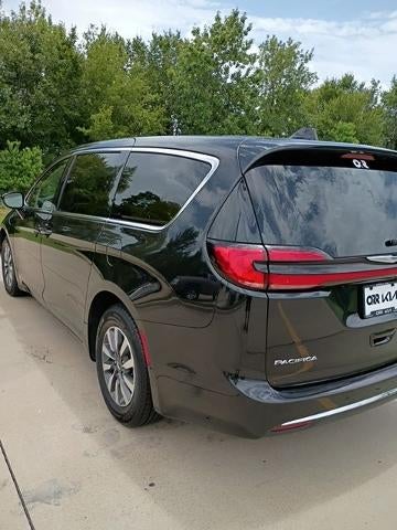 2024 Chrysler Pacifica Hybrid Select FWD