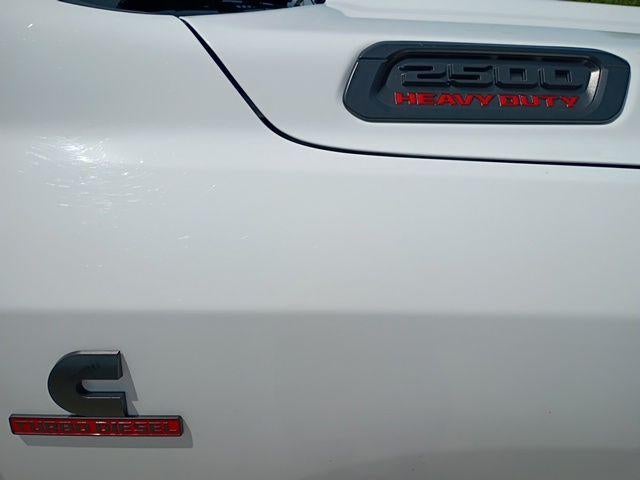 2024 RAM 2500 Tradesman 4x4 Crew Cab 8' Box