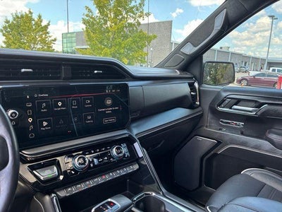 2023 GMC Sierra 1500 Crew Cab Short Box 4-Wheel Drive AT4X