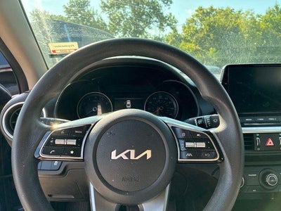 2024 Kia Forte LXS IVT