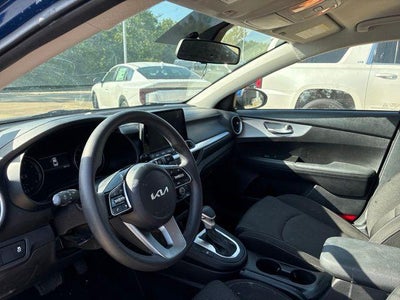 2024 Kia Forte LXS IVT