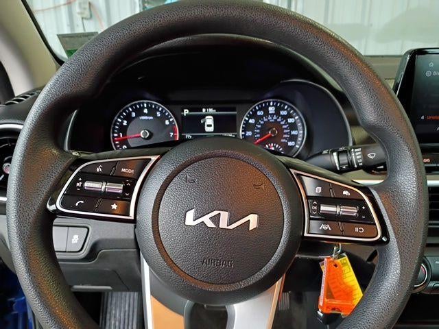 2024 Kia Forte LXS IVT