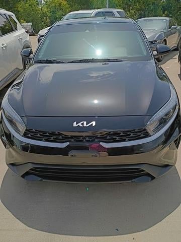 2023 Kia Forte LXS IVT