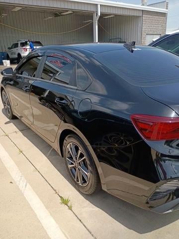 2023 Kia Forte LXS IVT