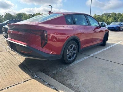 2025 Kia K4 LXS FWD