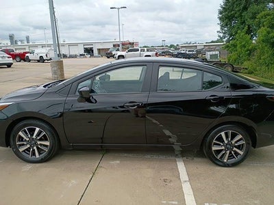 2025 Nissan Versa SV CVT