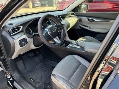 2023 INFINITI QX50 LUXE AWD