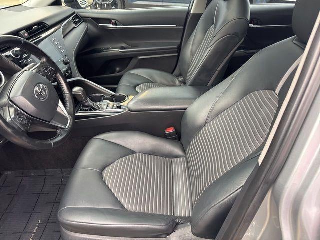 2019 Toyota Camry Hybrid SE CVT (Natl)