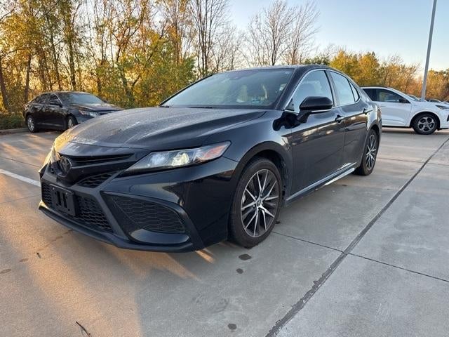 2023 Toyota Camry SE Auto (SE)