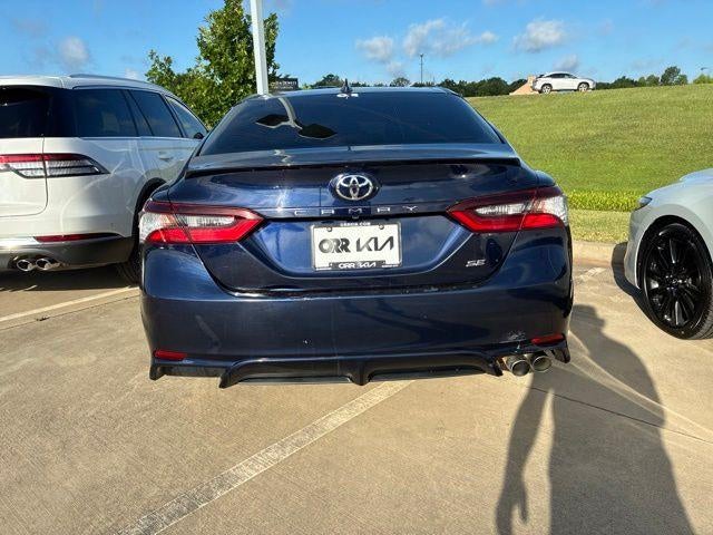 2021 Toyota Camry SE Auto (SE)
