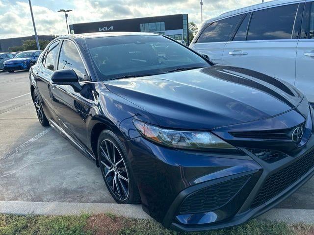 2021 Toyota Camry SE Auto (SE)