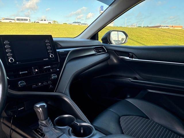 2021 Toyota Camry SE Auto (SE)