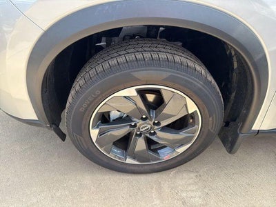 2024 Nissan Rogue FWD SV