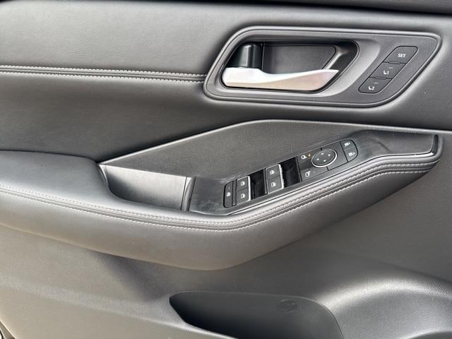 2024 Nissan Rogue FWD SL