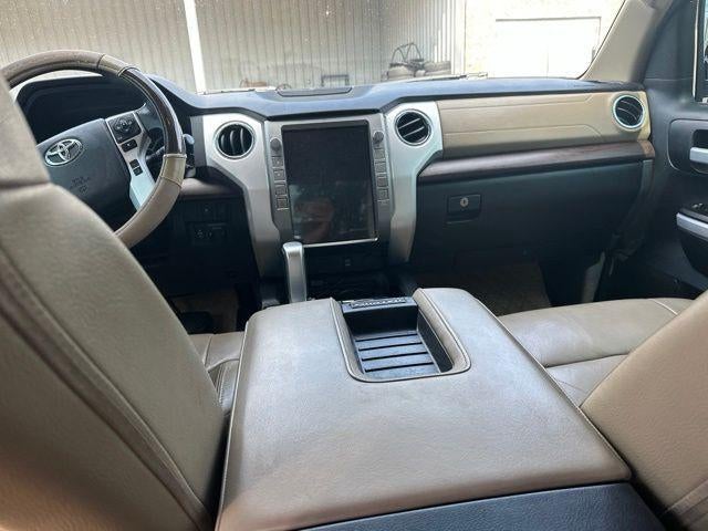 2019 Toyota Tundra 2WD 2WD Limited CrewMax 5.5' Bed 5.7L (GS)