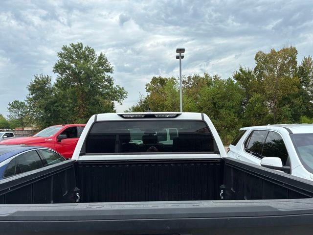 2022 Toyota Tundra 2WD 2WD SR5 CrewMax 5.5' Bed (SE)