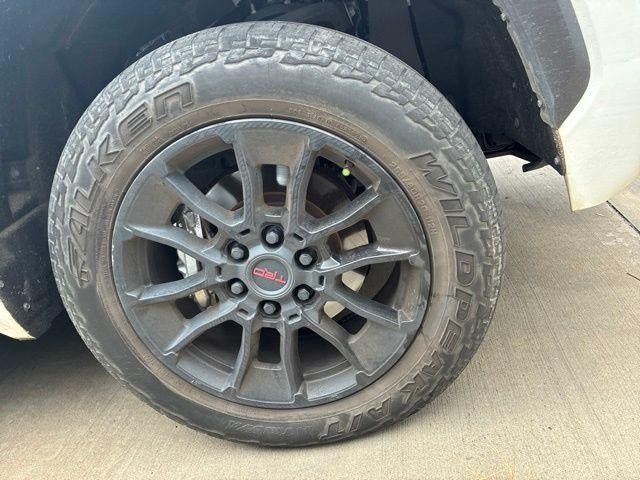 2022 Toyota Tundra 2WD 2WD SR5 CrewMax 5.5' Bed (SE)