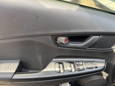 2021 Hyundai KONA SE Auto FWD