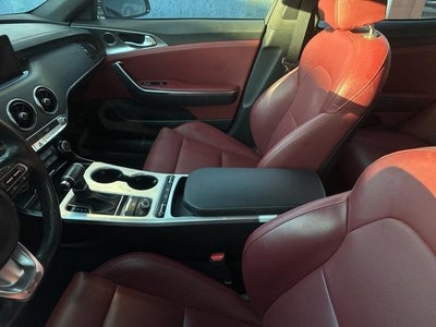 2022 Kia Stinger GT1 RWD