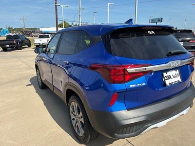 2023 Kia Seltos LX IVT AWD