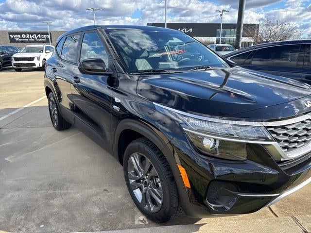 2023 Kia Seltos LX IVT AWD