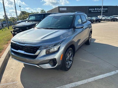 2023 Kia Seltos EX IVT AWD