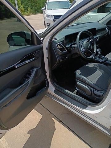 2025 Kia Seltos S IVT FWD