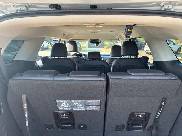 2023 Kia Carnival LX FWD w/Seat Pkg