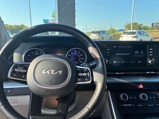 2023 Kia Carnival LX FWD w/Seat Pkg