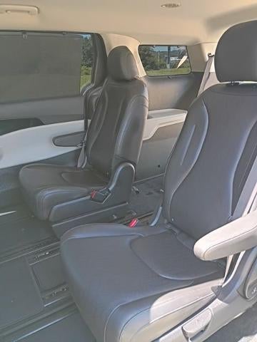 2024 Kia Carnival EX FWD