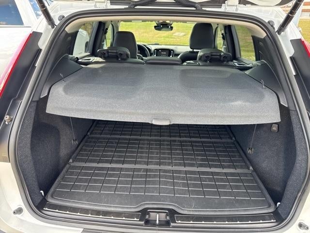 2023 Volvo XC40 B5 AWD Plus Bright Theme