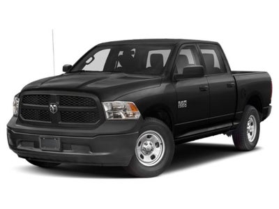 2014 RAM 1500 4WD Crew Cab 5.7 Ft Box Express