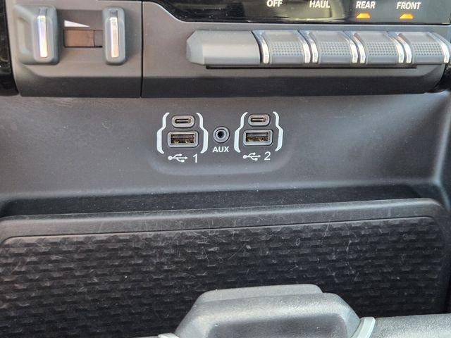 2023 RAM 1500 Laramie 4x2 Crew Cab 5'7" Box