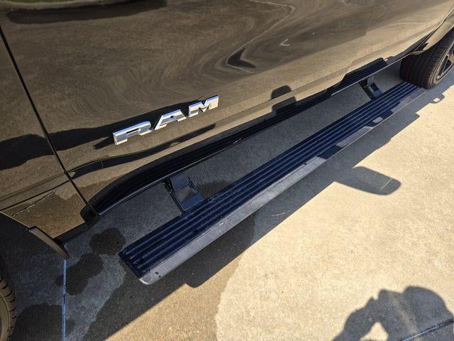 2023 RAM 1500 Laramie 4x2 Crew Cab 5'7" Box
