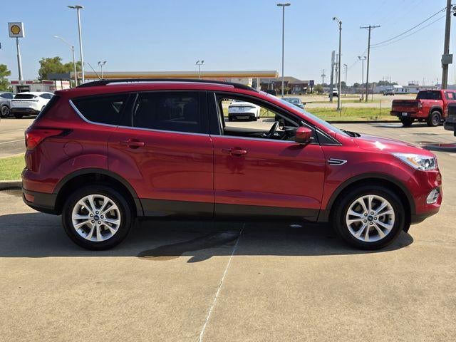 2019 Ford Escape SEL FWD