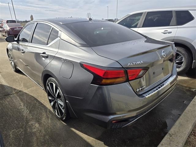 2022 Nissan Altima 2.5 SR Sedan