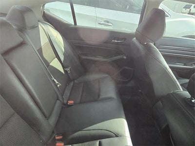 2022 Nissan Altima 2.5 SR Sedan